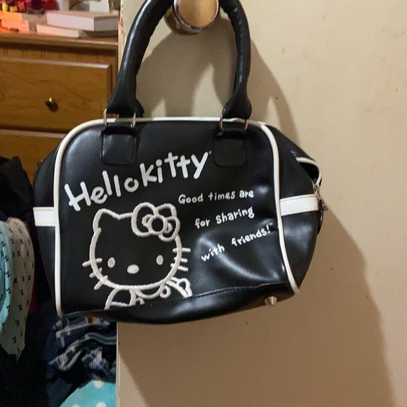 Cute hello kitty purse - Picture 4 of 4